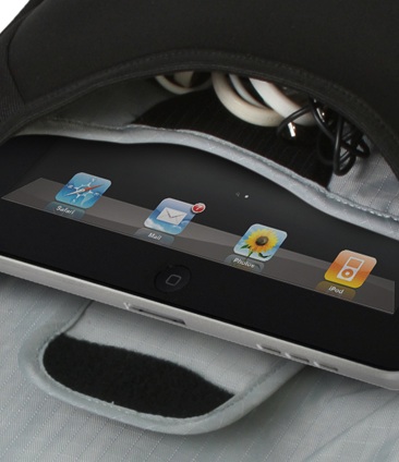 Inserimento iPad Tracolla by Crumpler